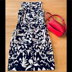 Black & white floral sleeveless fitted dress